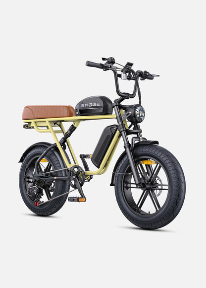 Elektrische fiets ENGWE M20, geel, zijaanzicht schuin rechtsvoor, dubbele accu